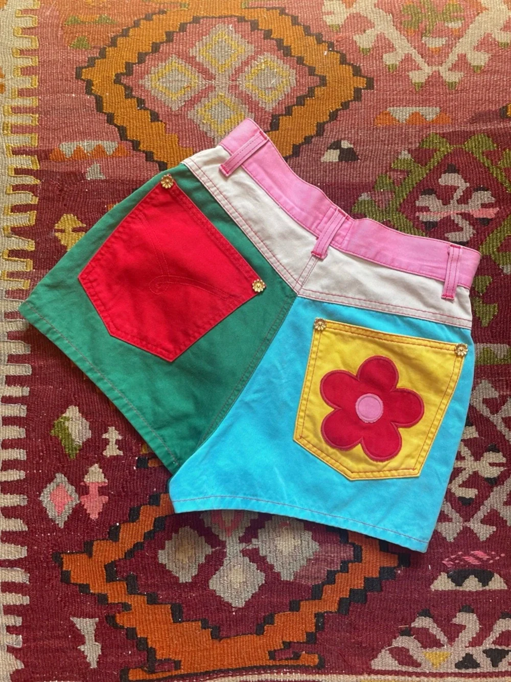 Moschino Bright Multicolor Heart & Daisy Patch Jean Shorts - Picture 4 of 8